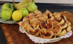 Сладкая выпечка из слоеного дрожжевого теста - шаг 17 Сладкая выпечка из слоеного дрожжевого теста - шаг 17