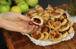 Сладкая выпечка из слоеного дрожжевого теста - шаг 18 Сладкая выпечка из слоеного дрожжевого теста - шаг 18