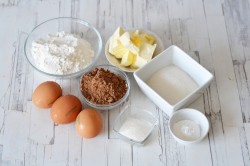 Пирожное со сливочным кремом - шаг 1