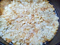 Торт из слоеного печенья без выпечки - шаг 4 Торт из слоеного печенья без выпечки - шаг 4