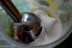 Смузи со сметаной и фруктами - шаг 7