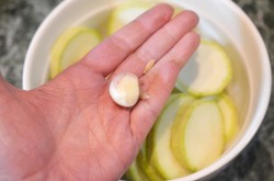 Соленые кабачки на зиму - шаг 3 Соленые кабачки на зиму - шаг 3