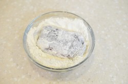 Сом жареный на сковороде - шаг 5