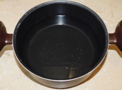 Спагетти с томатной пастой - шаг 1