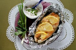 Стейк форели в духовке в фольге - шаг 8 Стейк форели в духовке в фольге - шаг 8