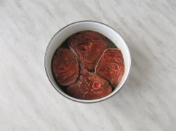 Стейки из индейки с косточкой в духовке - шаг 3