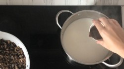 Грибной суп пюре из шампиньонов со сливками классический - шаг 7 Грибной суп пюре из шампиньонов со сливками классический - шаг 7