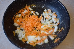 Суп пюре из кабачков и картофеля - шаг 4 Суп пюре из кабачков и картофеля - шаг 4