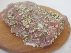 Свинина запеченная куском в фольге - шаг 4
