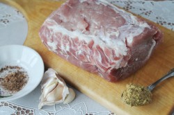 Свинина в горчице - шаг 1