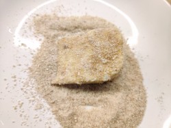 Сыр жареный на сковороде - шаг 7