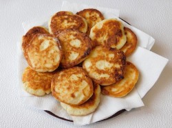 сырники из творога без яиц на сковороде - шаг 8 сырники из творога без яиц на сковороде - шаг 8