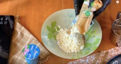 Сырники из творога на сковороде пышные - шаг 1