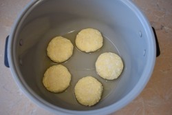 Сырники в мультиварке - шаг 5 Сырники в мультиварке - шаг 5