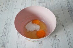 Сырные блины с зеленью - шаг 2