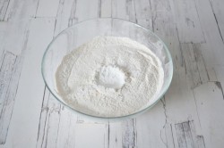 Сырные блины с зеленью - шаг 4