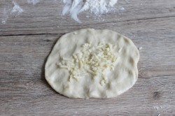 Калачи с сыром и маком - шаг 12 Калачи с сыром и маком - шаг 12