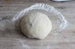 Калачи с сыром и маком - шаг 8 Калачи с сыром и маком - шаг 8