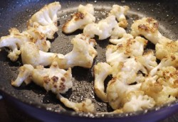 Сырный суп с цветной капустой и сливками - шаг 4 Сырный суп с цветной капустой и сливками - шаг 4