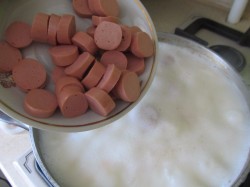 Сырный суп с колбасой и плавленным сыром - шаг 9