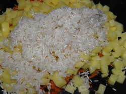 Сырный суп в мультиварке - шаг 7 Сырный суп в мультиварке - шаг 7