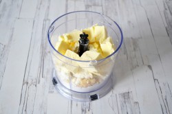 Тарт с белой смородиной и какао - шаг 2