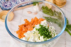 Тарталетки с семгой и сыром - шаг 4