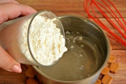 Тесто для чебуреков как в чебуречных - шаг 3 Тесто для чебуреков как в чебуречных - шаг 3