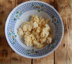 Тесто для пельменей из рисовой муки - шаг 4 Тесто для пельменей из рисовой муки - шаг 4