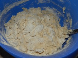 Тесто для пиццы на молоке - шаг 4 Тесто для пиццы на молоке - шаг 4