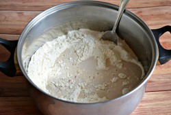 Тесто для пирожков на сковороде на воде - шаг 5 Тесто для пирожков на сковороде на воде - шаг 5