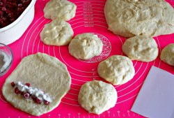 Тесто для пирожков на сковороде на воде - шаг 9 Тесто для пирожков на сковороде на воде - шаг 9