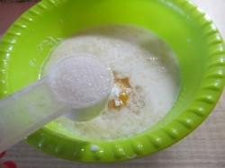 Дрожжевое тесто для сладкого рулета с ванилью - шаг 7