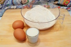 Простой суп с галушками - шаг 1 Простой суп с галушками - шаг 1