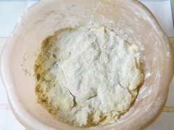 Тесто на молоке для пирога - шаг 3 Тесто на молоке для пирога - шаг 3