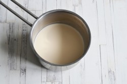 Тесто на ряженке для пирожков пирогов булочек - шаг 3 Тесто на ряженке для пирожков пирогов булочек - шаг 3