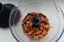 Миндальное молоко домашнее - шаг 2 Миндальное молоко домашнее - шаг 2