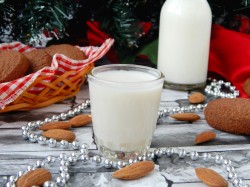 Миндальное молоко домашнее - шаг 5 Миндальное молоко домашнее - шаг 5