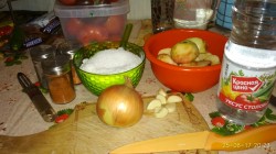 Соус из яблок и помидор на зиму - шаг 1