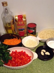 Томатный суп с овощами и макаронами в мультиварке - шаг 1 Томатный суп с овощами и макаронами в мультиварке - шаг 1