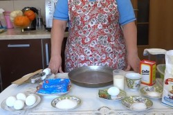 Бабушкин торт сметанный Бахетле - шаг 1