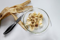 Торт банан печенье сгущенка без выпечки - шаг 3