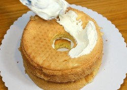 Торт Барби из мастики - шаг 3