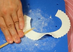 Торт Барби из мастики - шаг 7