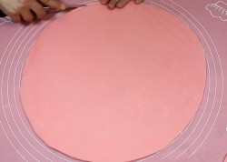 Торт Барби из мастики - шаг 9