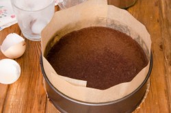 Торт бисквит Шоколад на кипятке - шаг 12