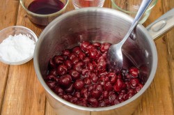 Торт бисквит Шоколад на кипятке - шаг 17