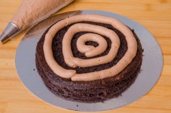 Торт бисквит Шоколад на кипятке - шаг 27