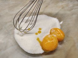 Торт из бананов и печенья - шаг 2