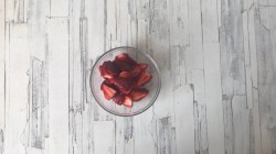 Торт из крекера рыбки на скорую руку без выпечки - шаг 10 Торт из крекера рыбки на скорую руку без выпечки - шаг 10